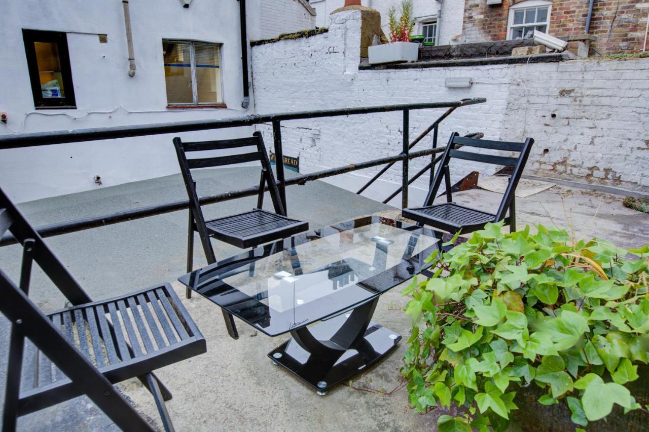 Studio With A Large Toilet And A Separate Room Budget Price Central Londres Exterior foto