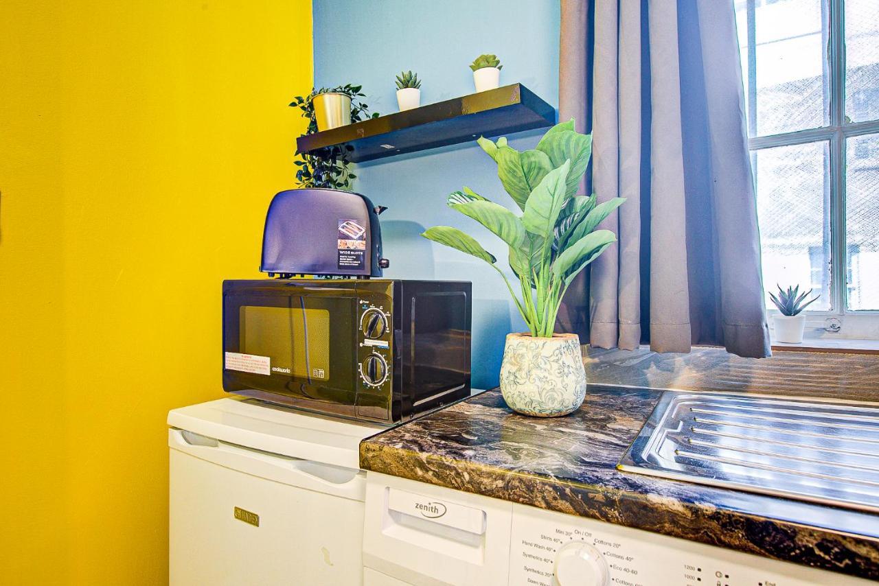 Studio With A Large Toilet And A Separate Room Budget Price Central Londres Exterior foto